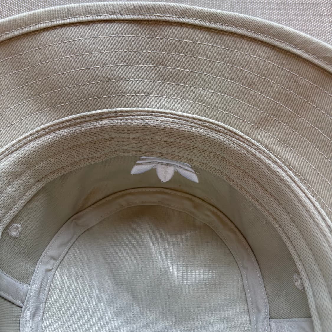 아디다스 버킷햇 모자 베이지 상품이미지8