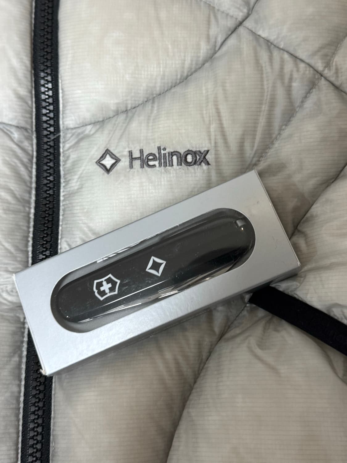 [L] 헬리녹스 웨어 이클립스 팩 다운 자켓 라이트 그레이 패딩 상품이미지3