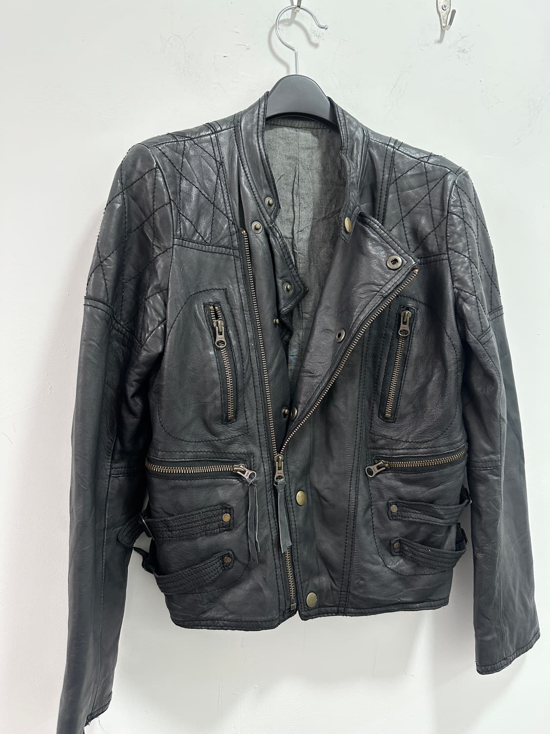 Lambskin zipper detail jacket 상품이미지6