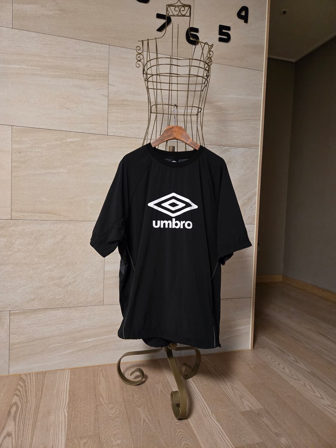 [100/L] 엄브로 남성 반팔 티셔츠 상품이미지1