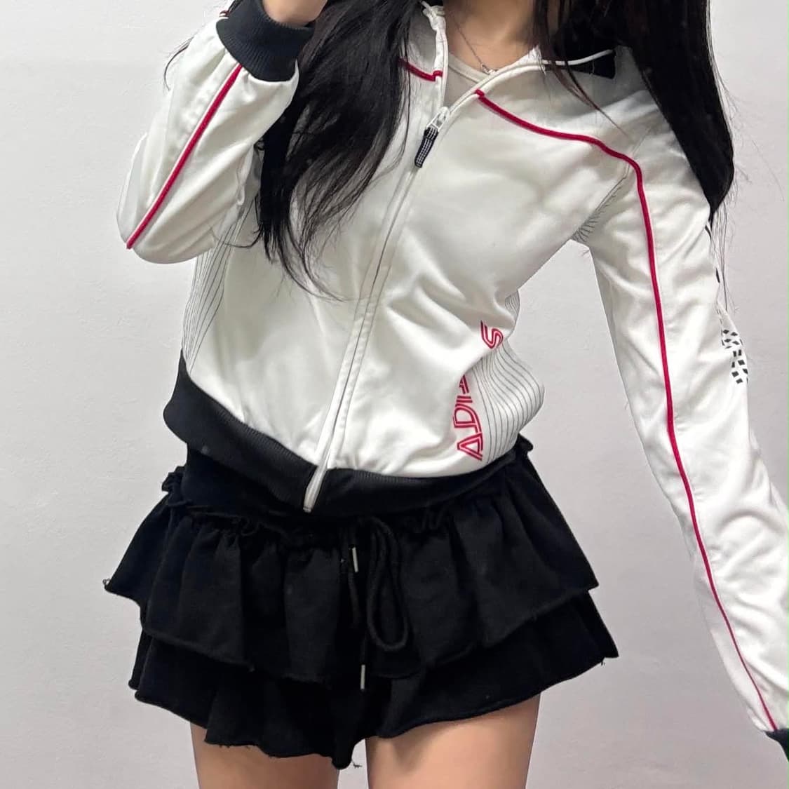 아디다스 화이트 리니지 걸즈 트랙탑 희귀져지(95) 상품이미지1