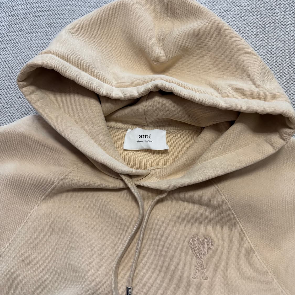 Ami 아미 하트 로고 라글란 후드 상품이미지2