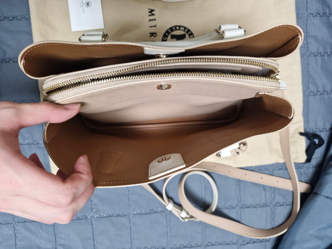 메트로시티 아이보리 토트백 앤 숄더백  상품이미지8