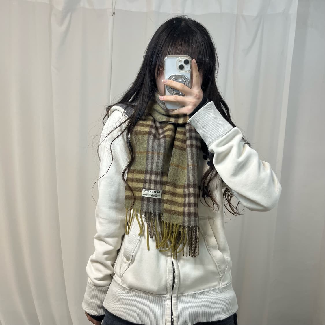 Burberry Khaki Cashmere Muffler 상품이미지1
