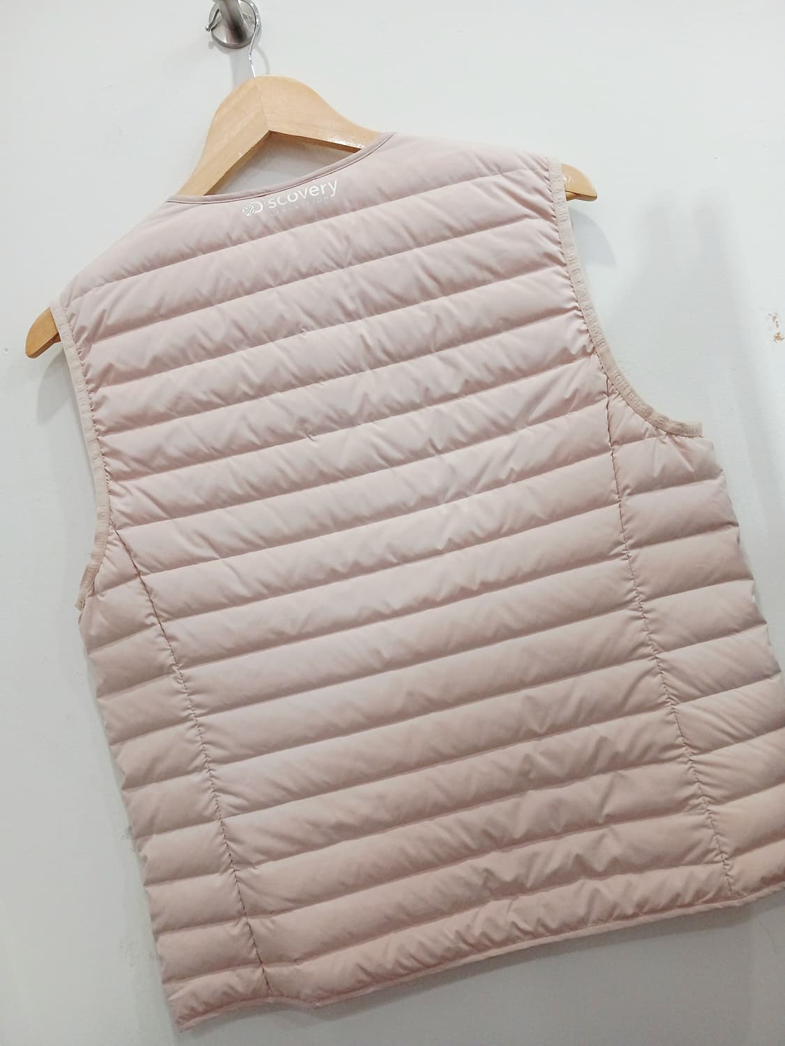 디스커버리 구스다운 경량조끼 상품이미지4