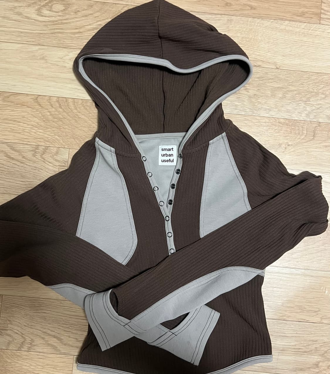 스마트어반유즈플 스냅 후드 탑 브라운 상품이미지1