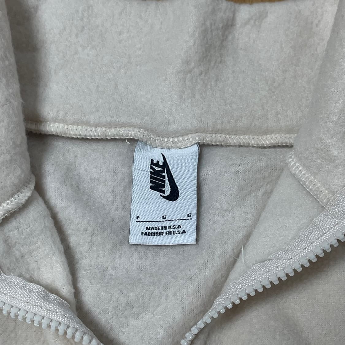 나이키 에어 플리스 하프집업 베이지 FREE 상품이미지4