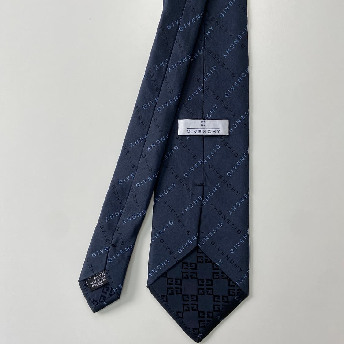 지방시  모노그램 정품 명품넥타이 (GIVENCHY) 상품이미지3