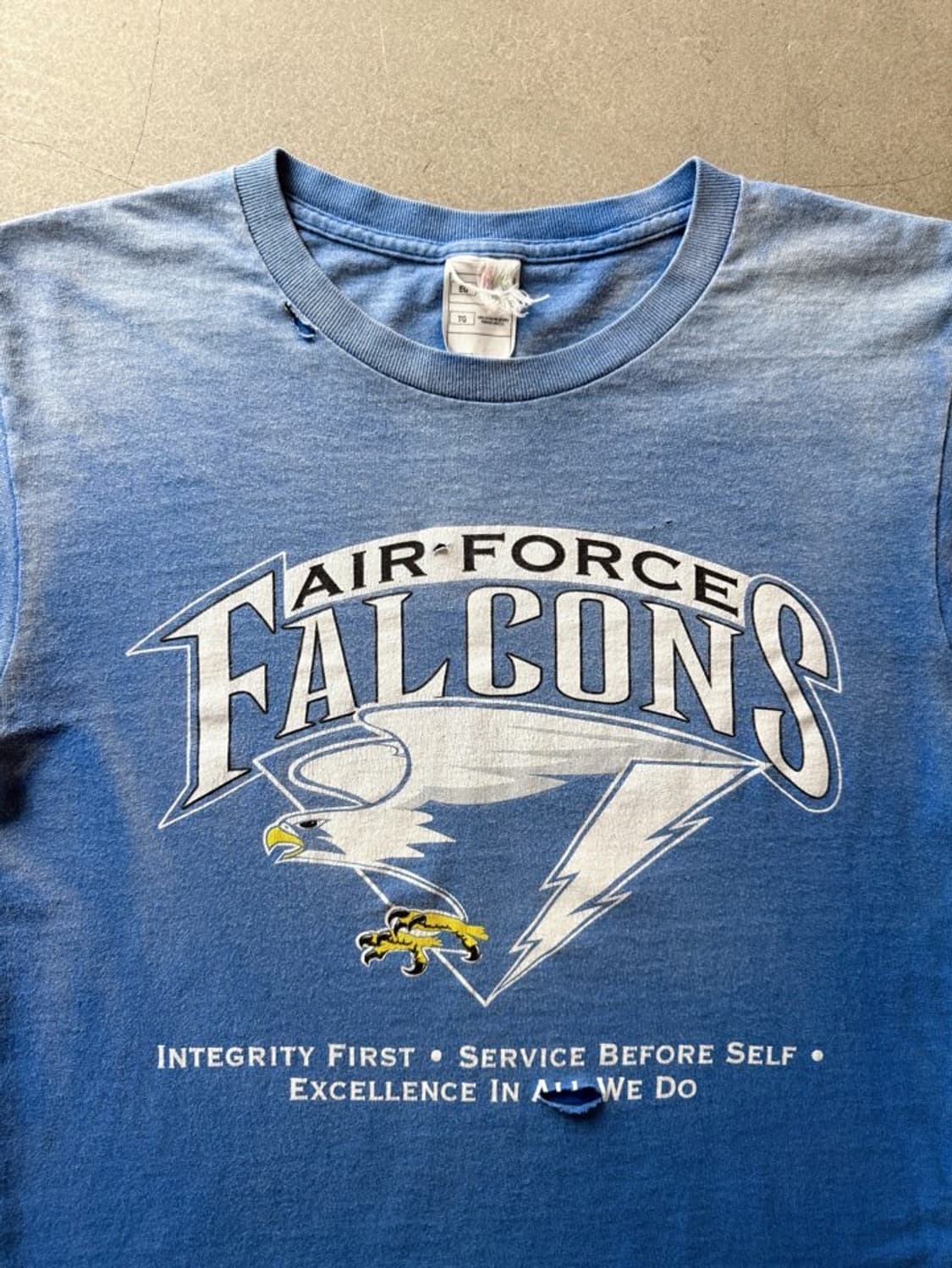 빈티지 air force falcon 디스트레스드 페이드 티셔츠 상품이미지4