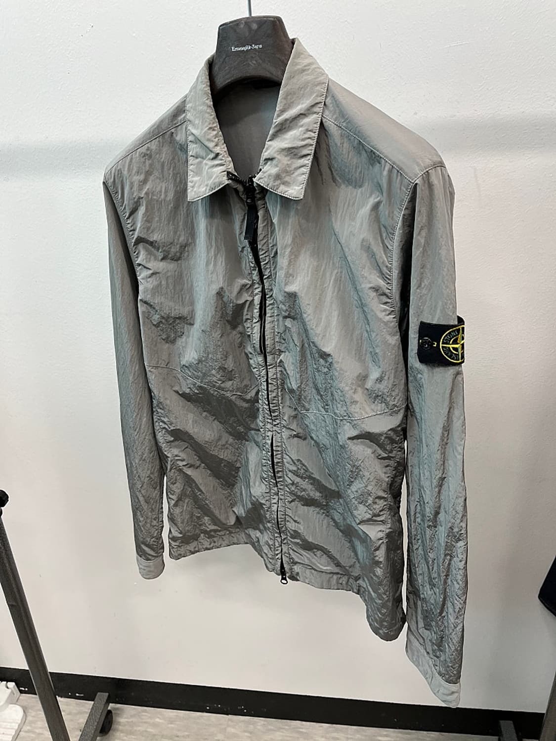 100) 스톤아일랜드 나일론 메탈셔츠 상품이미지1