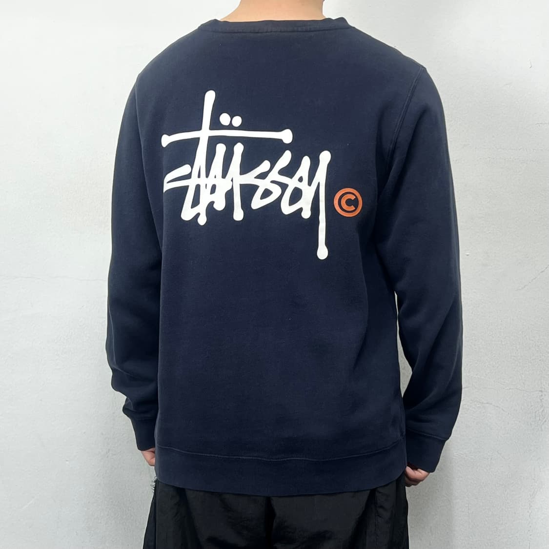 스투시 베이직 스탁로고 맨투맨 상품이미지4