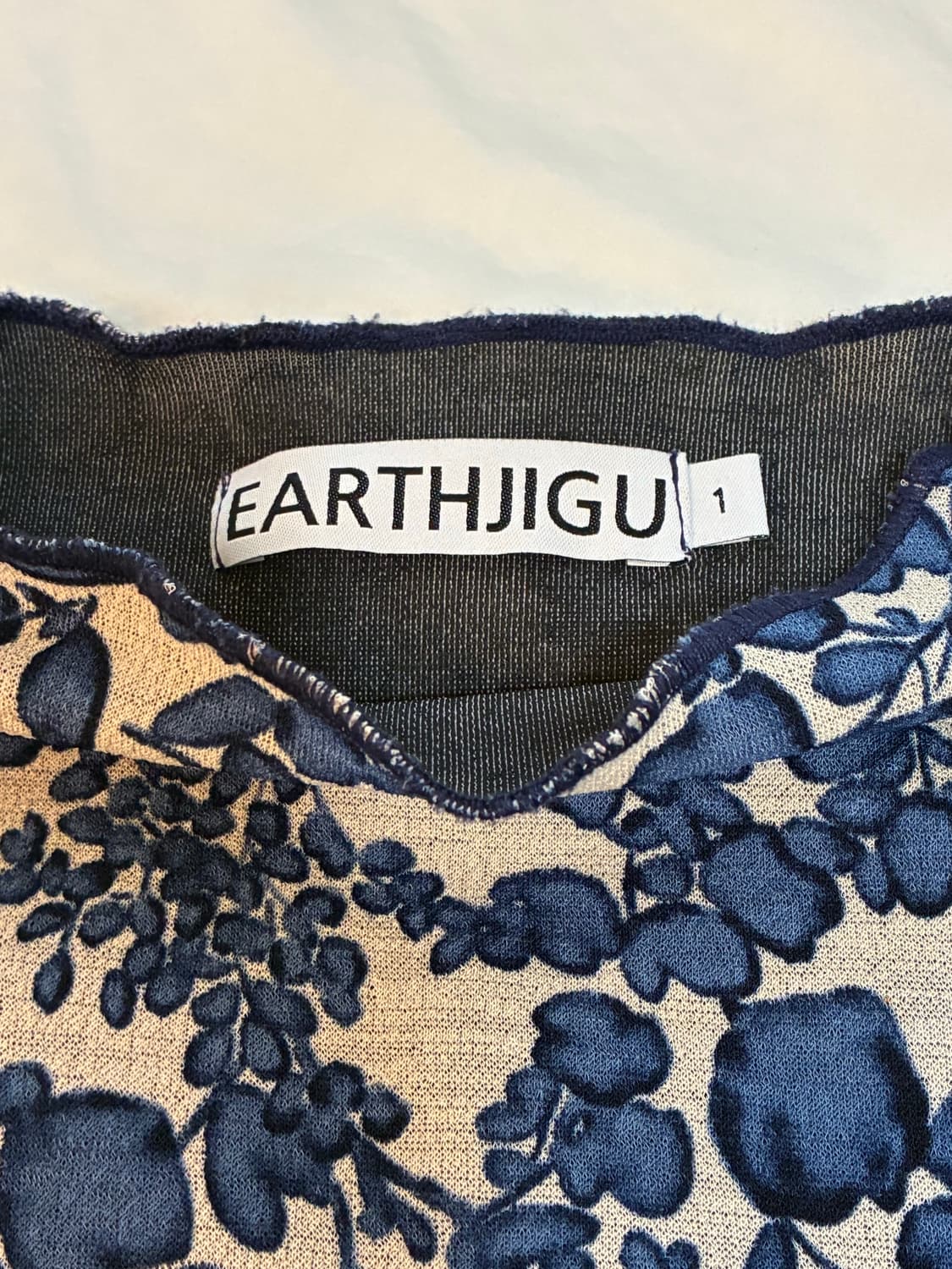 earthjigu 얼스지구 플라워 슬리브리스 상품이미지2
