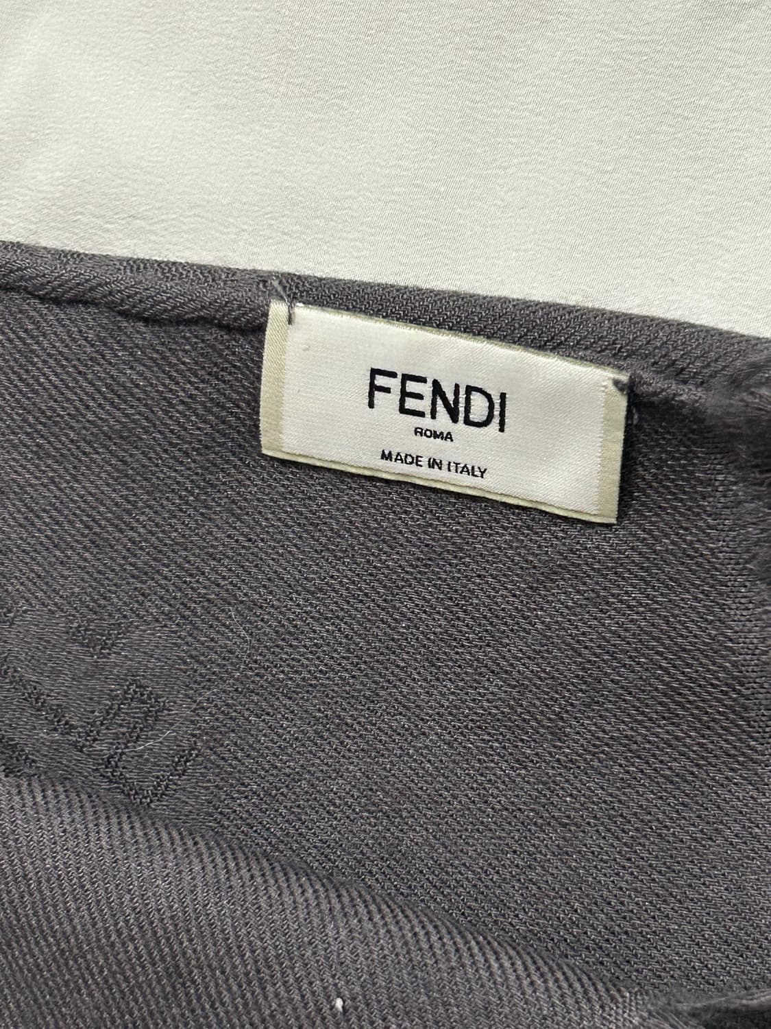 펜디 FF로고머플러 그레이 상품이미지3