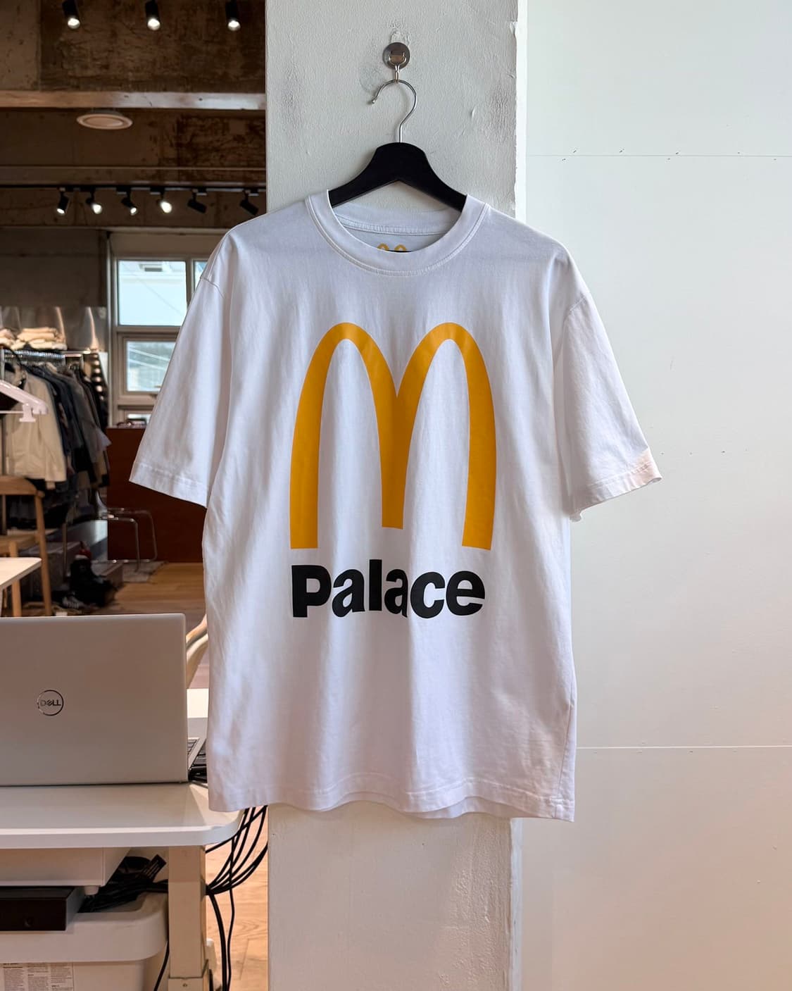 팔라스 x 맥도날드 23fw 화이트 로고 하프티 상품이미지1