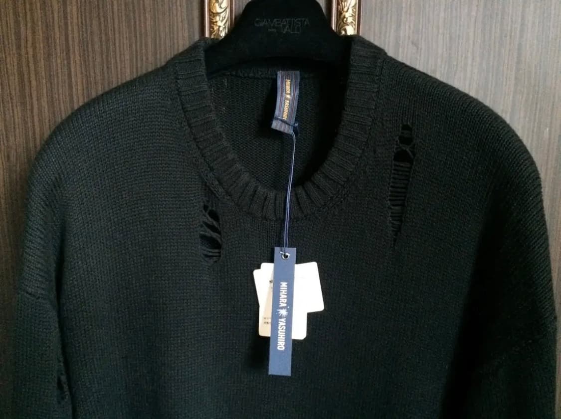 미하라 야스히로 블랙 디스트로이드 니트 상품이미지5