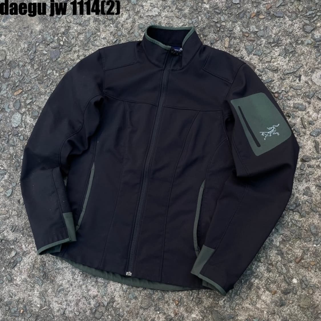 아크테릭스 여성집업 상품이미지1