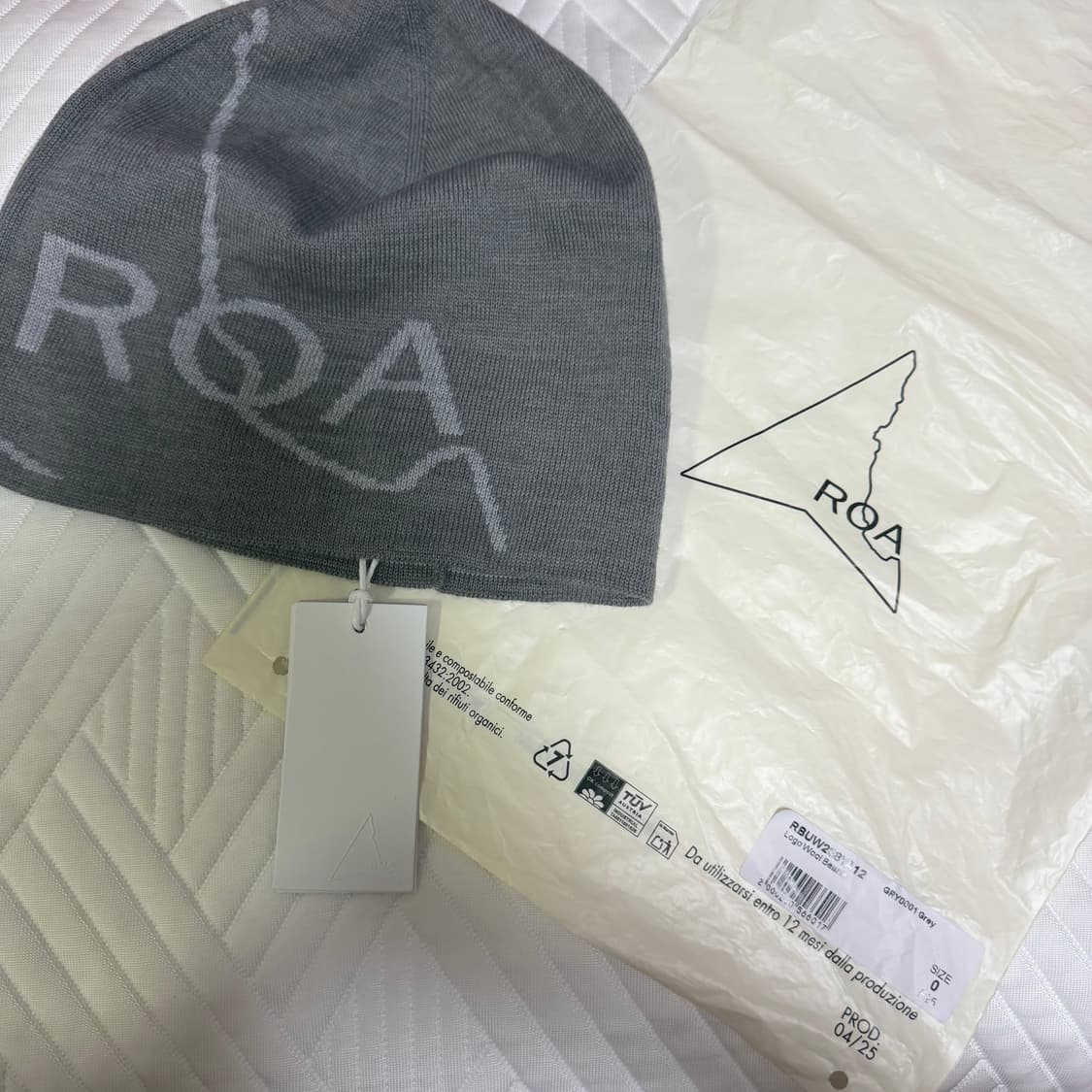 로아 roa 리버시블 비니 상품이미지1