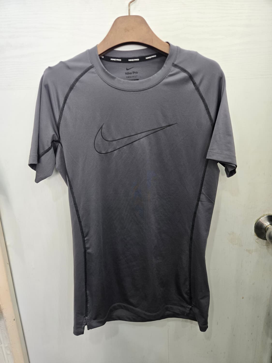 100,L )) NIKE PRO 나이키 프로 반팔티셔츠! 달라붙는 핏! 상품이미지1