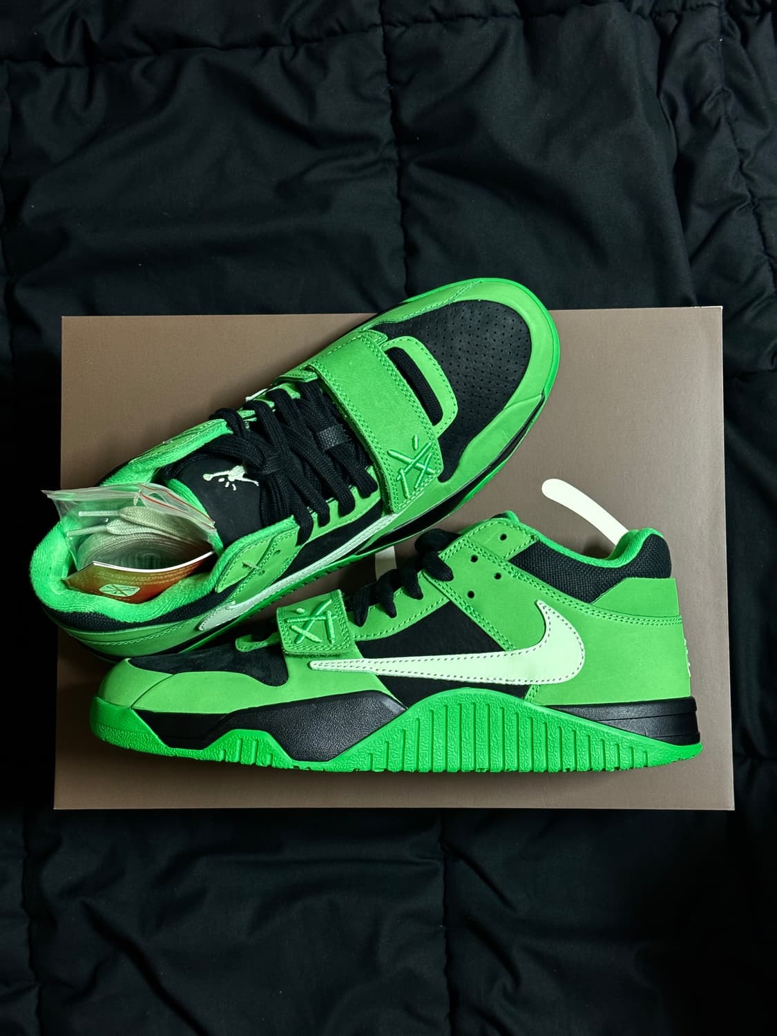 [295] 트래비스 스캇 X 조던 점프맨 잭 TR 그린 새상품 상품이미지1