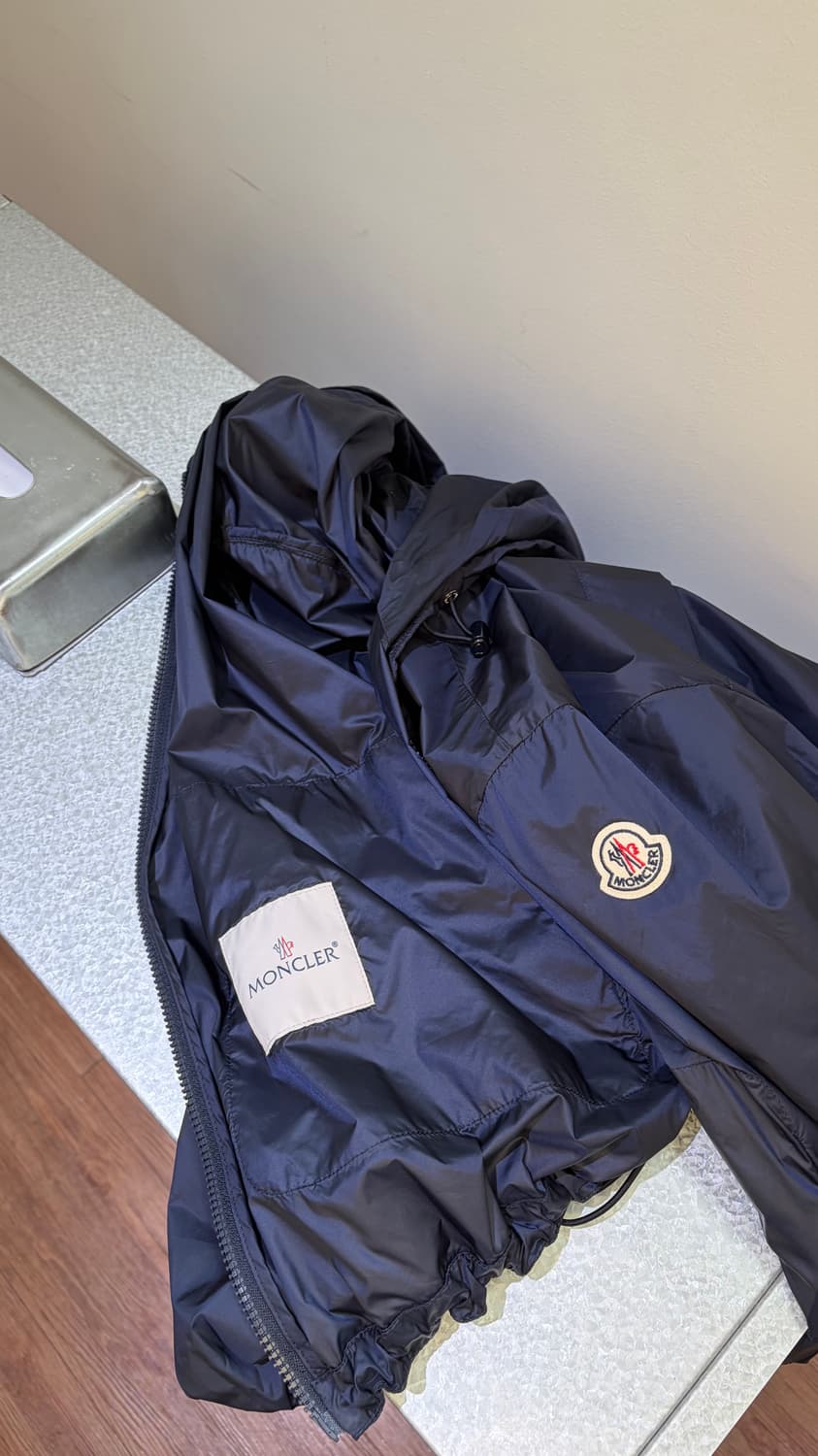 몽클레어 바람막이 상품이미지5