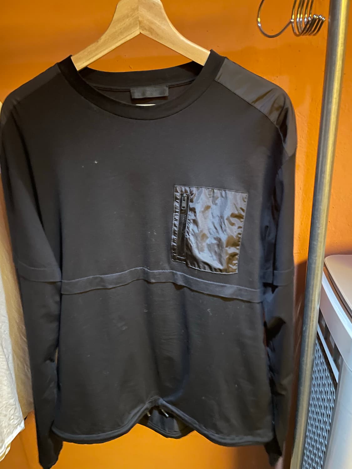 프라다 긴팔티 상품이미지1