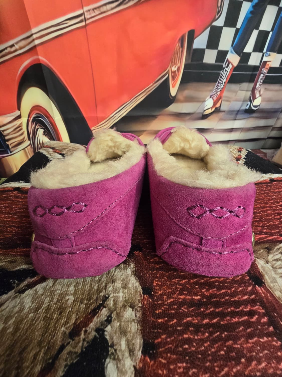 핑크 스웨이드 퍼 트리밍이 특징인 어그(UGG)  상품이미지3