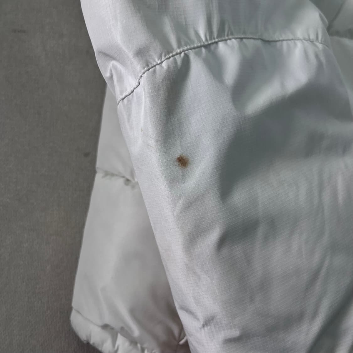 100 노스페이스 서밋시리즈 푸퍼 화이트 패딩 상품이미지5