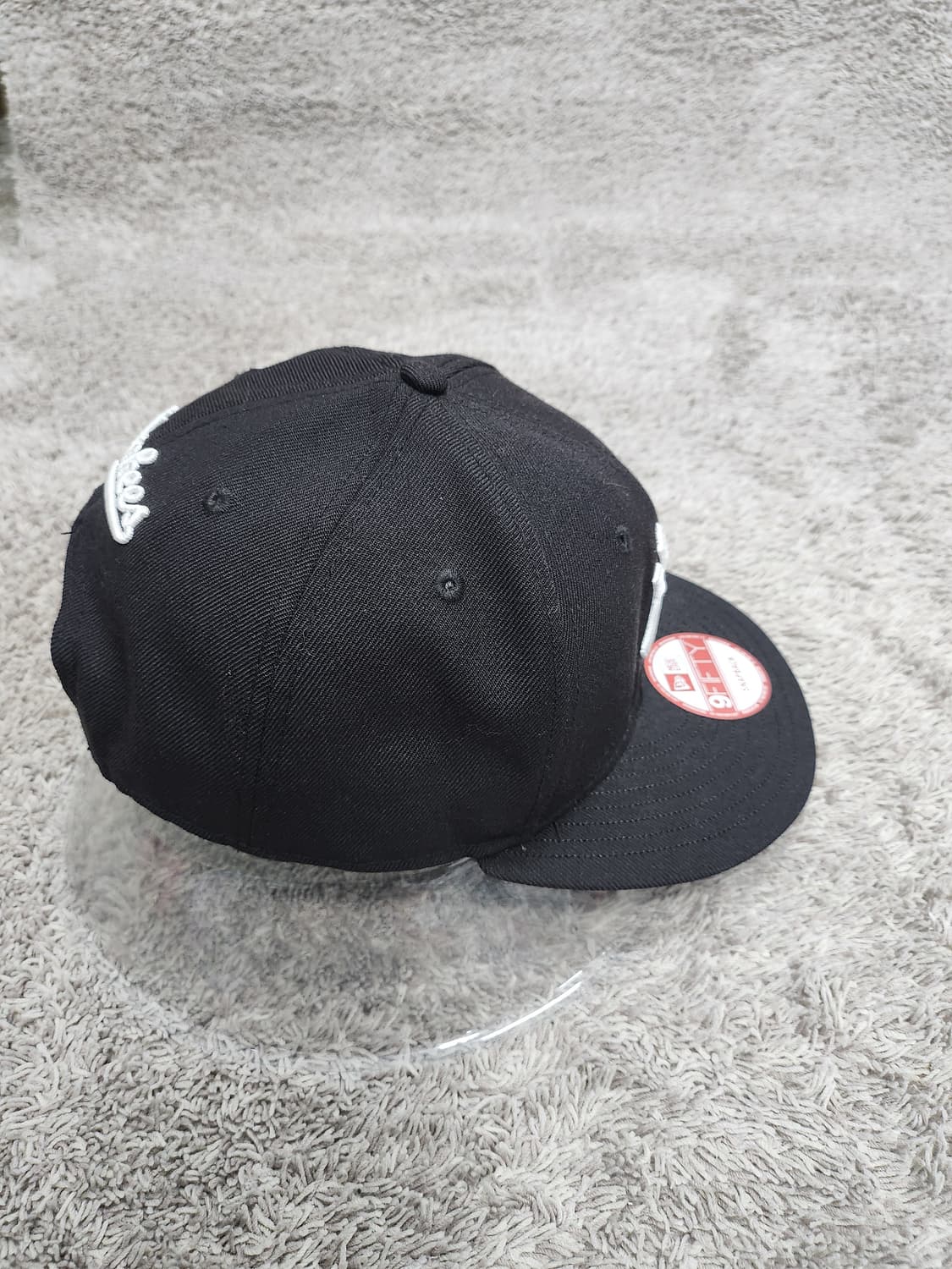 뉴에라 양키스 9FIFTY 블랙 스냅백 상품이미지4