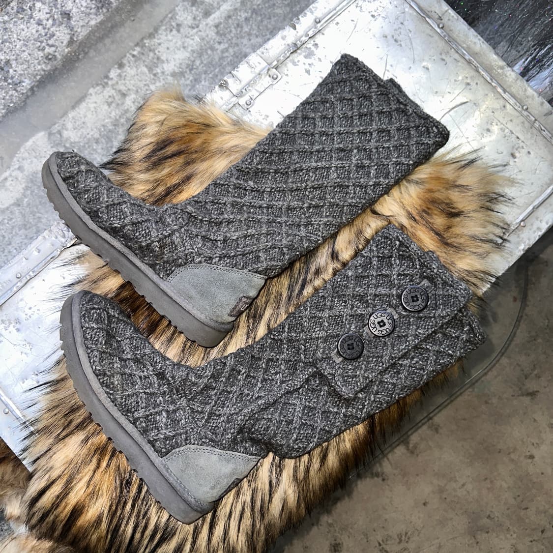 00s 그레이 와플 니트 카디 어그 부츠 상품이미지2