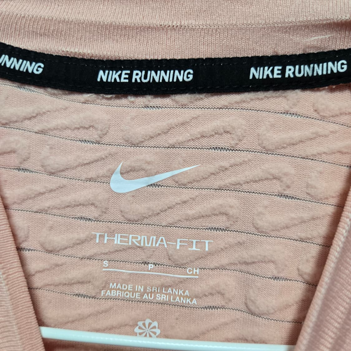 나이키 여성 써마핏 스우시 러닝 크루 탑  상품이미지4