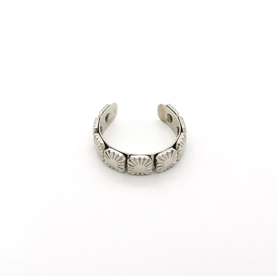 TOGA 토가 CONCHO METAL BANGLE 콘초 메탈 팔찌 상품이미지4