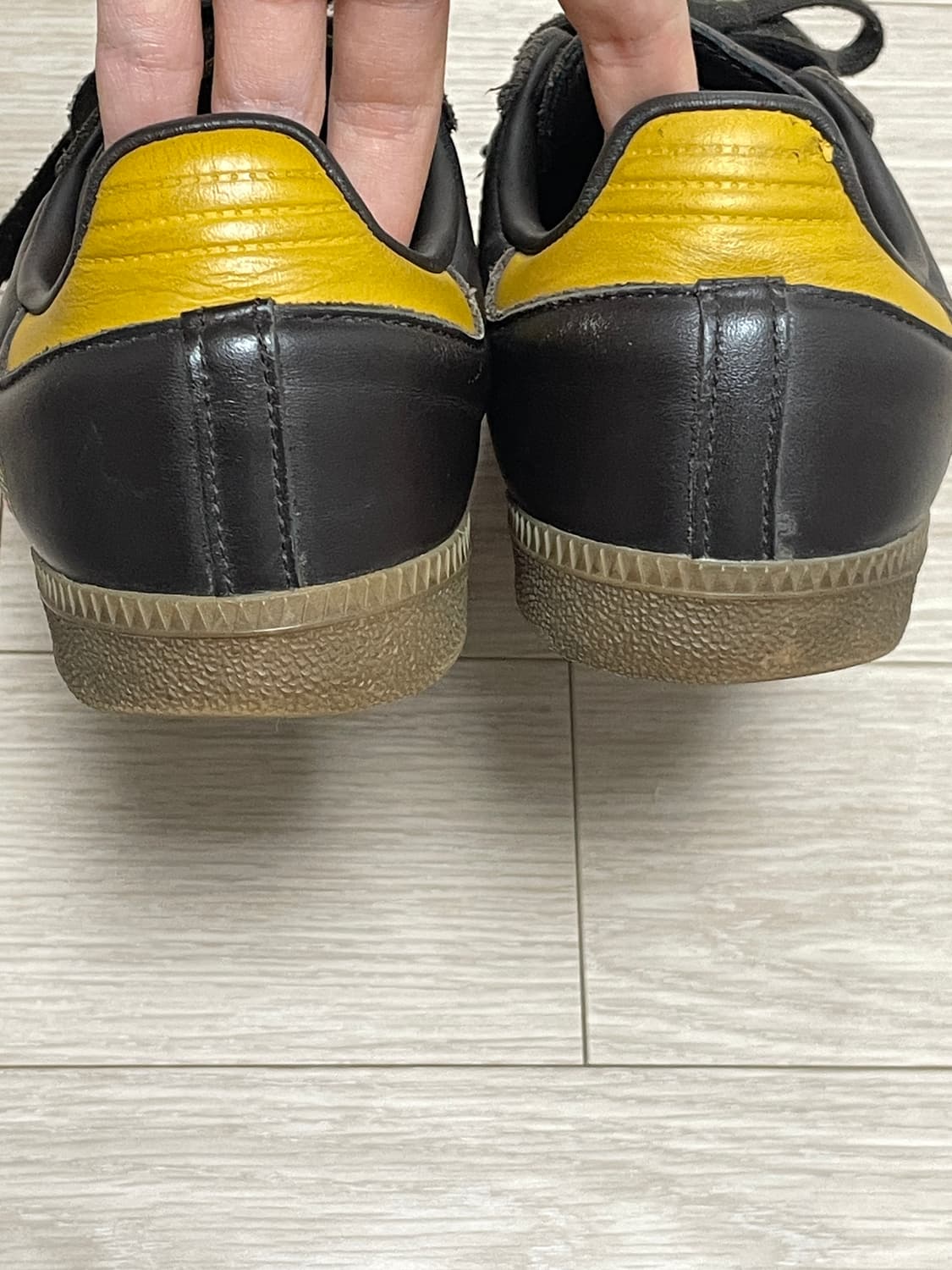 아디다스 삼바 OG 다크 브라운 프리러브 옐로우 240 상품이미지4