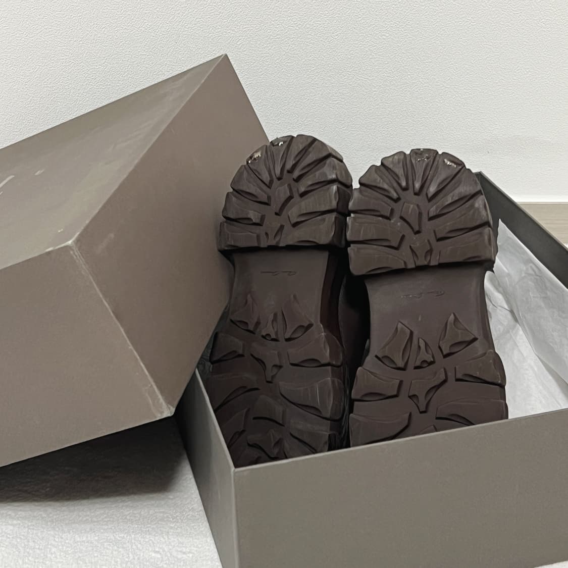 릭오웬스 23FW 비틀 보조 트랙터 부츠 브라운 상품이미지5