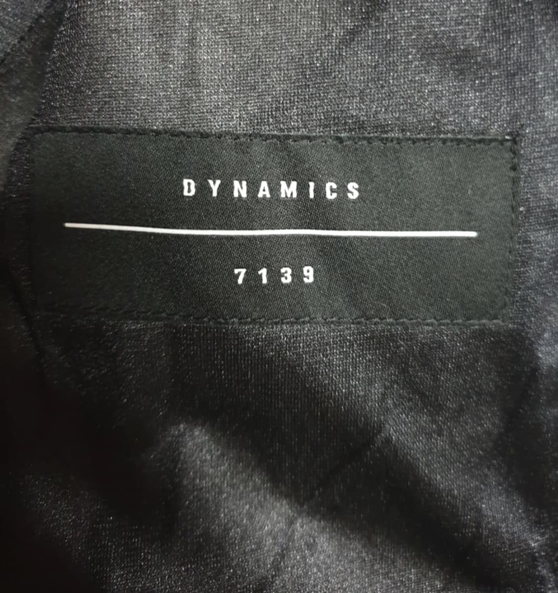 한섬) TIME 타임 구스 방풍 모직패딩.
싸이즈 100~105. 남자 상품이미지6