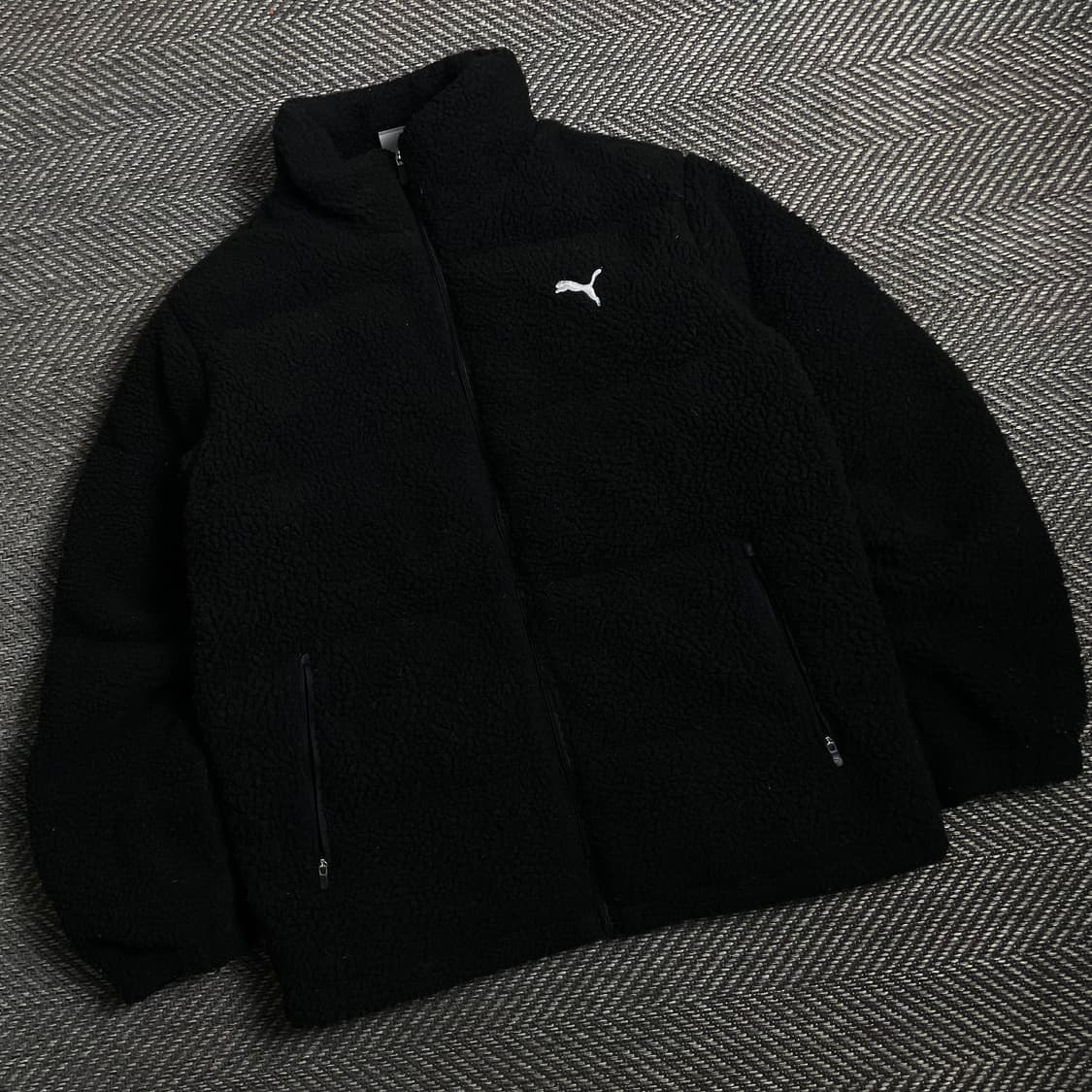 퓨마 자수로고 덕다운 푸퍼 쉐르파 플리스 패딩 점퍼 블랙 y 4780 상품이미지1