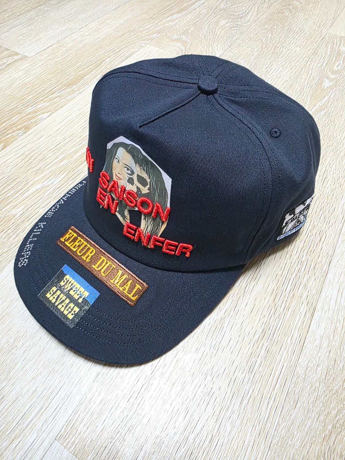 팔리 할리우드 boon une saison en enfer
hat 상품이미지1