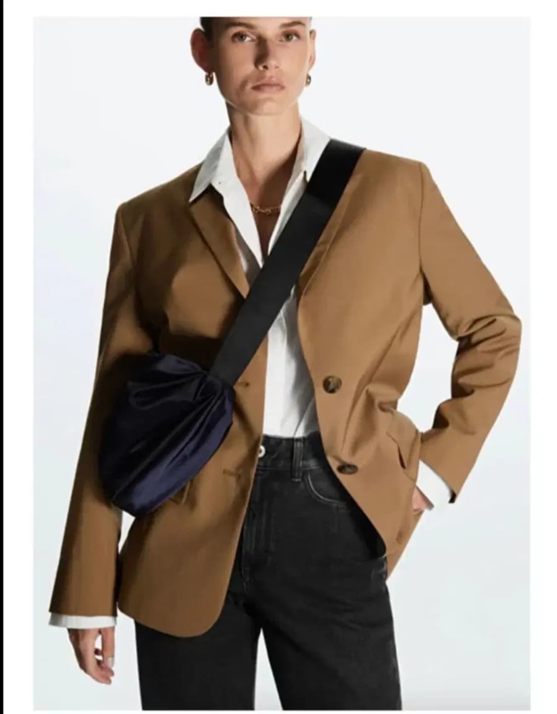 COS 나일론 크로스 바디백  상품이미지4