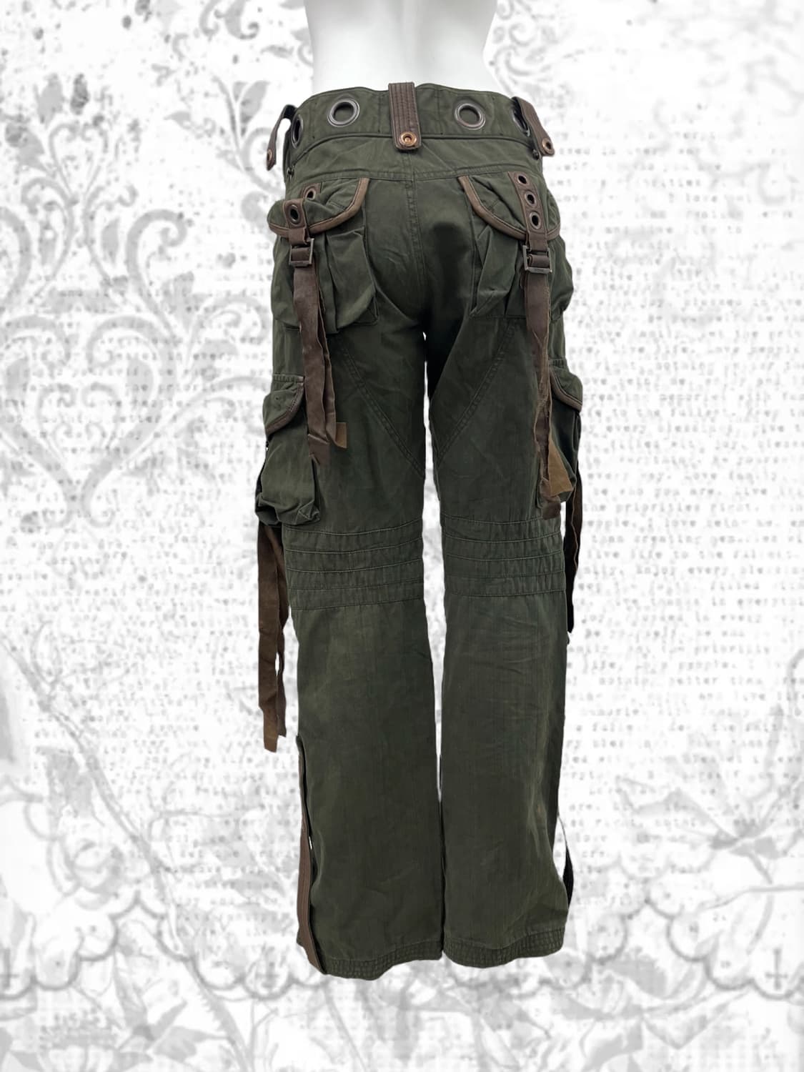 'DOHC' big eyelet pocket cargo pants  상품이미지5
