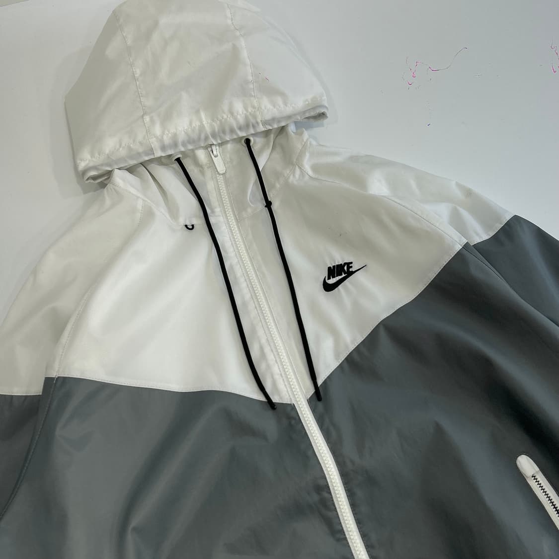 Nike 나이키 라이트 카키 배색 바람막이 상품이미지4