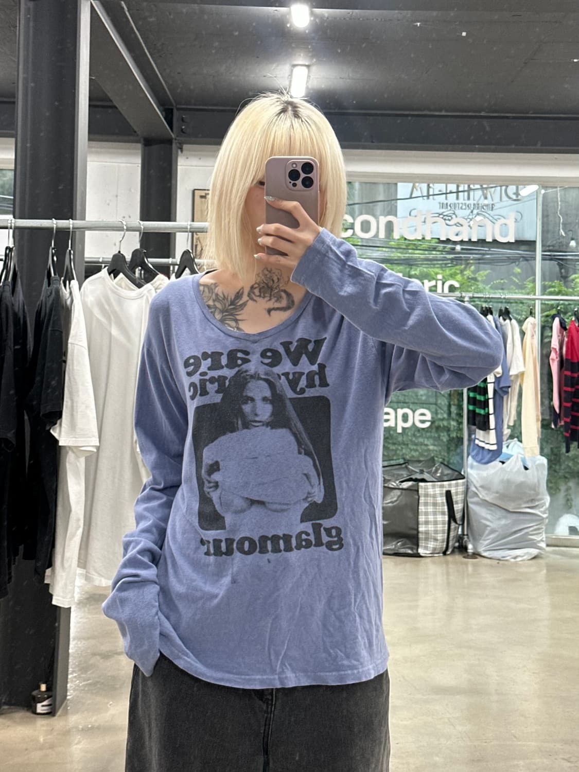 히스테릭 글래머 브이넥 언더붑 히스걸 그래픽 롱슬리브 상품이미지2