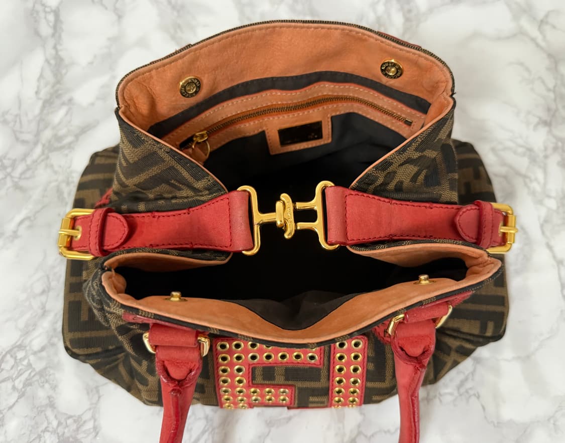 펜디 주카 자가드 토트백 상품이미지5