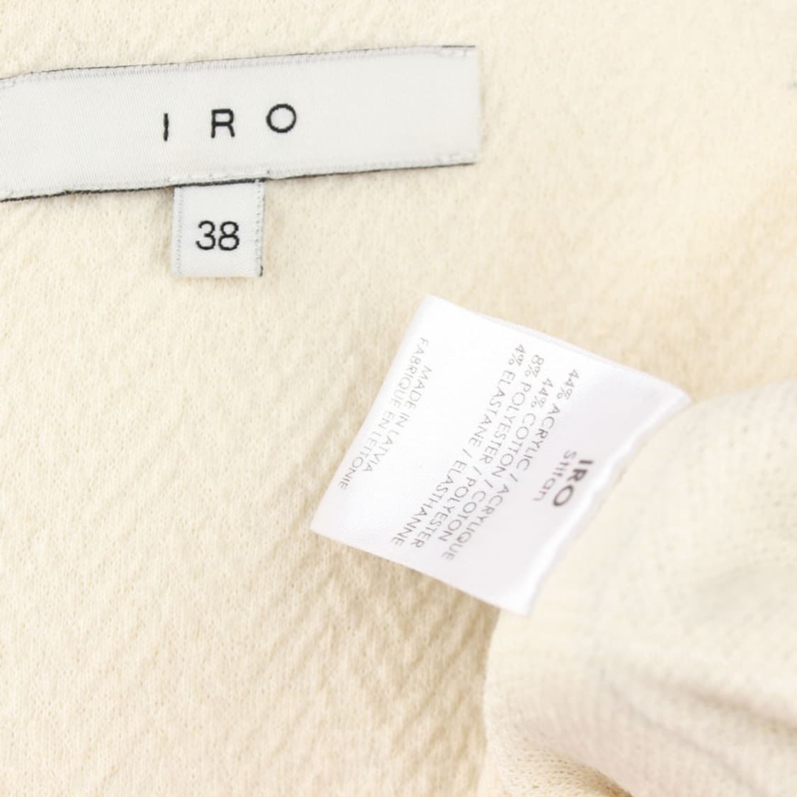 이로 아이보리 자카드 블랙띠 미니스커트 55

중고등급 중고등급 안내 팝 상품이미지4