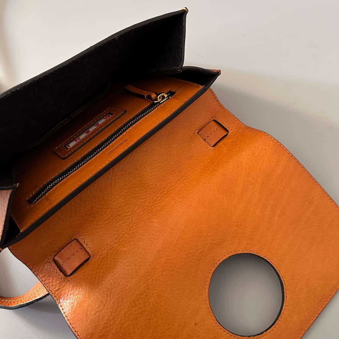 마르니 marni 가죽 숄더백 상품이미지4