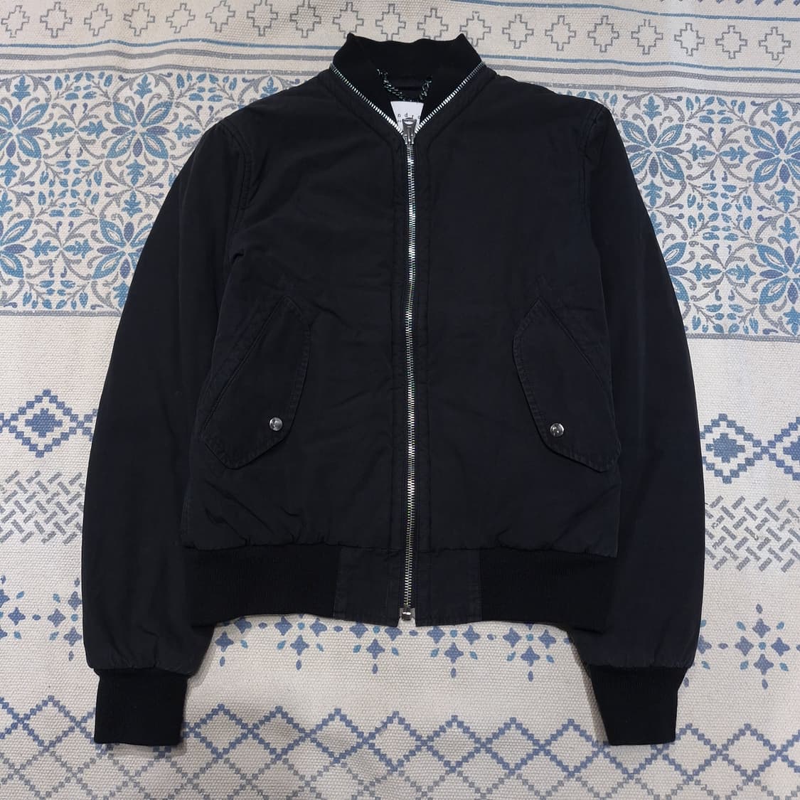 산드로 블랙 지퍼 디테일 투포켓 코튼 블루종 항공점퍼 마원MA1 봄버자켓 상품이미지3