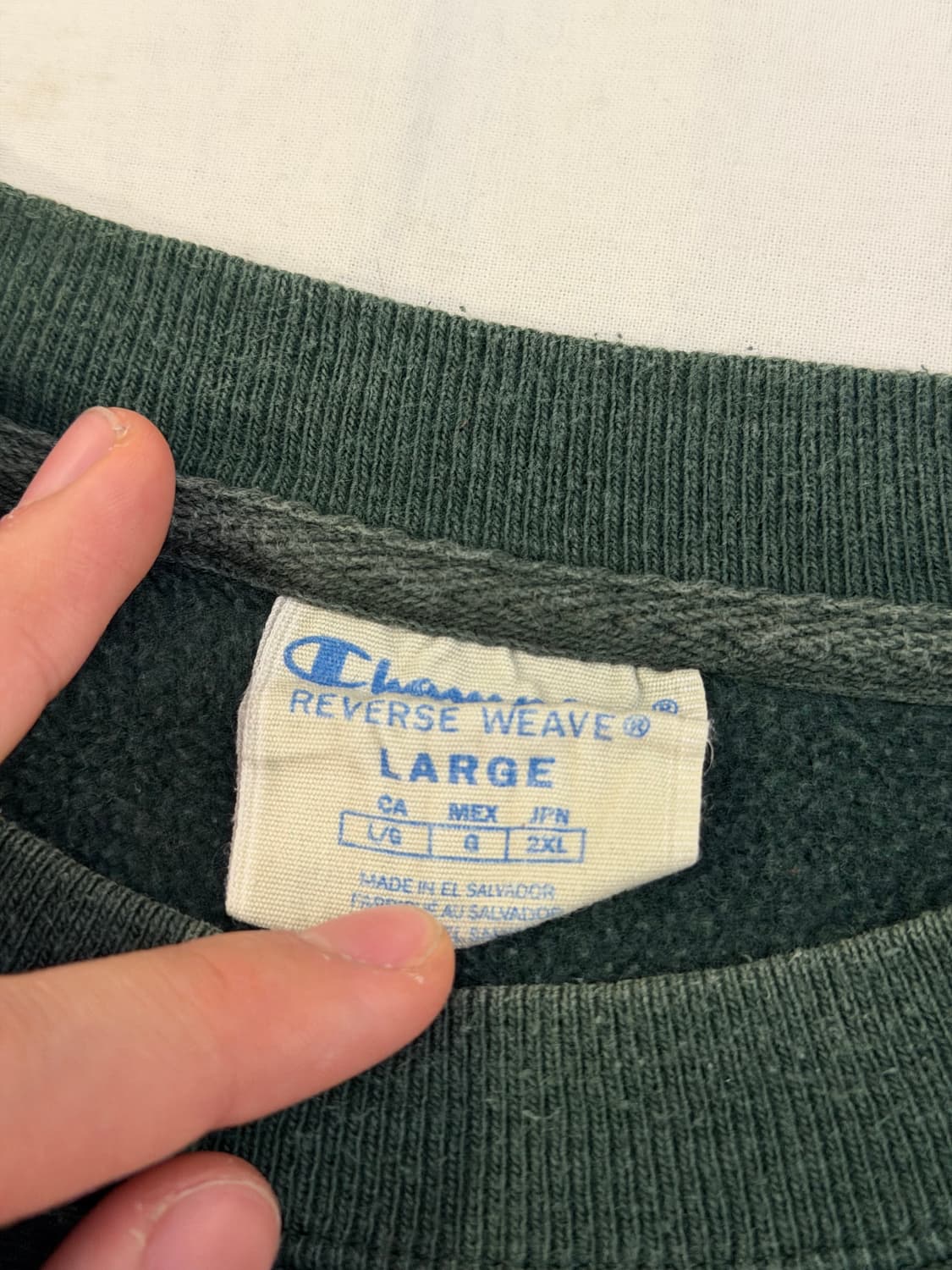 챔피온 X MoMA 리버스위브 맨투맨 스웻셔츠 말차 그린 상품이미지4