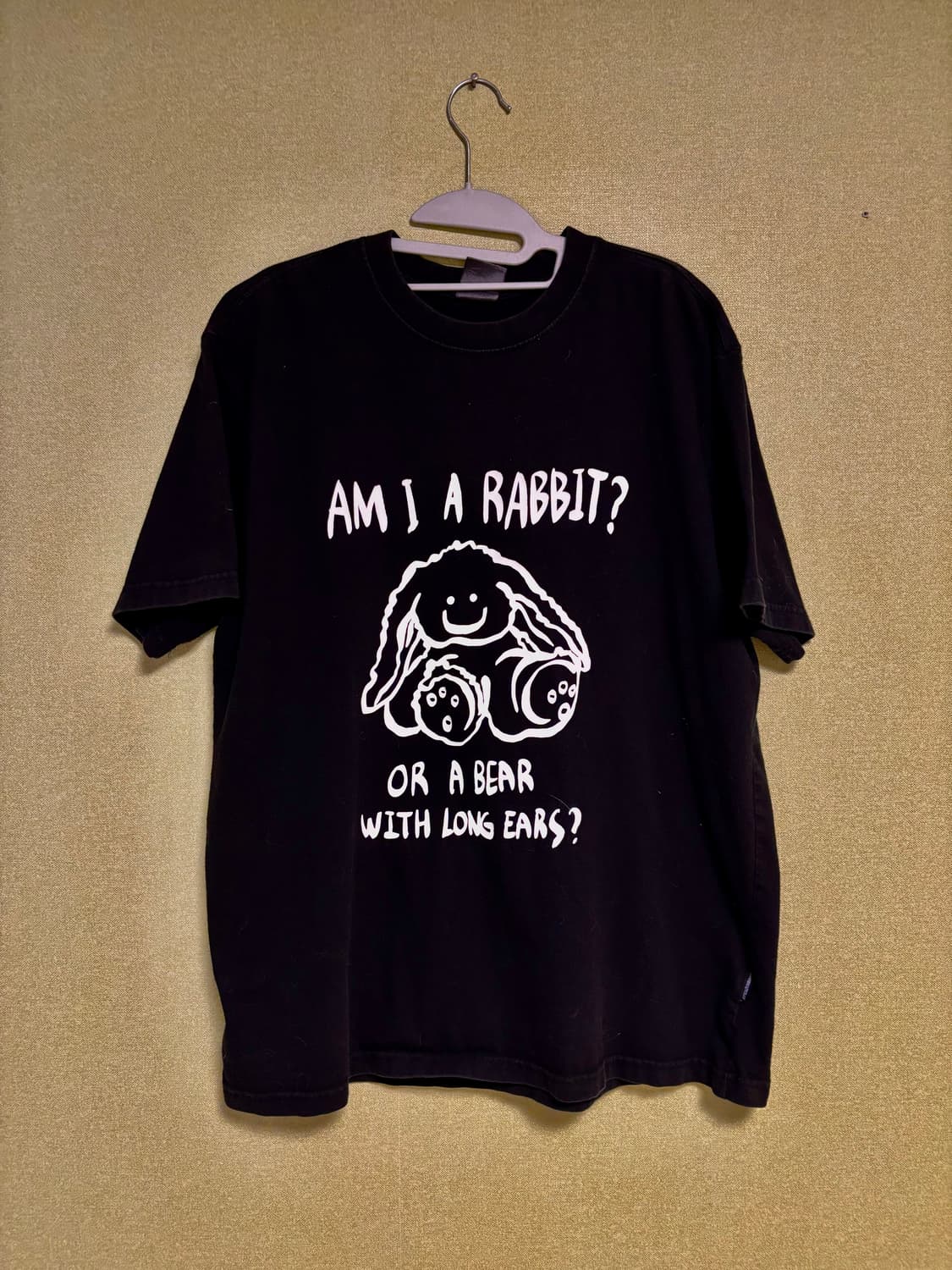 RABBIT OR BEAR 반팔티 BLACK 상품이미지1