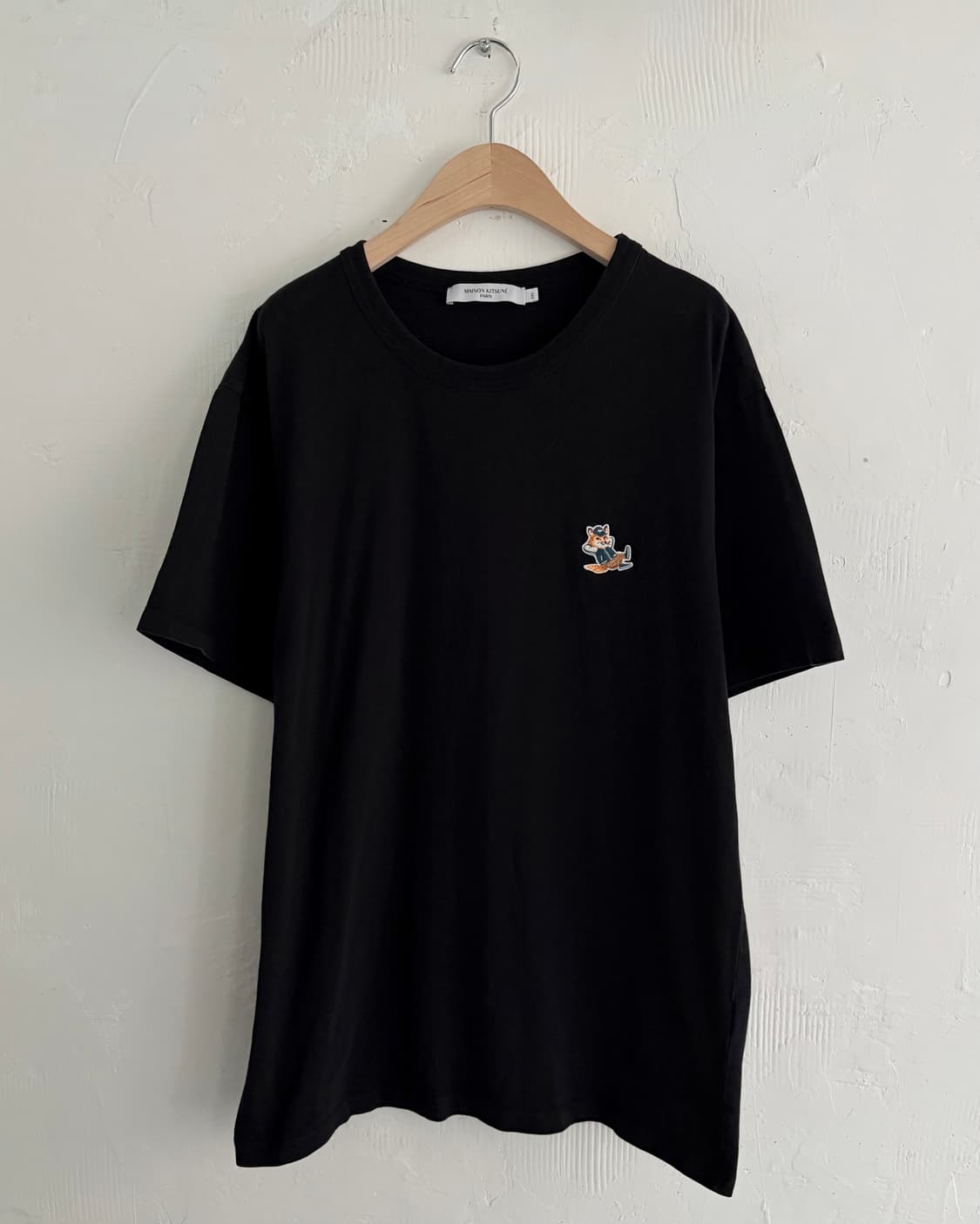 Maison Kitsuné 메종키츠네 블랙컬러 폭스로고 티셔츠 상품이미지1