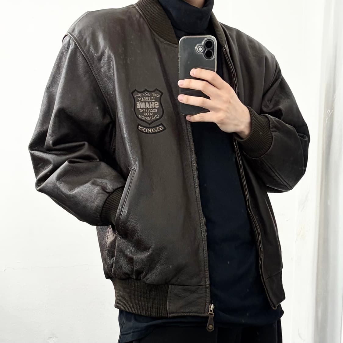 Shane 90s 소가죽 엠브로이더리 봄버 자켓 상품이미지4