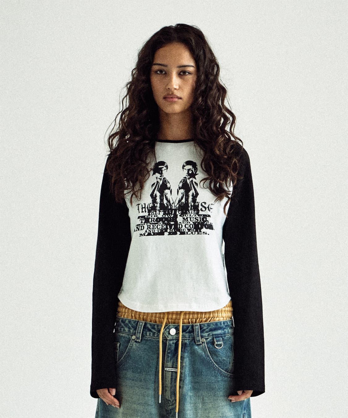 더바이닐하우스 TWIN RAGLAN LS TEE(W) WHITE 상품이미지2