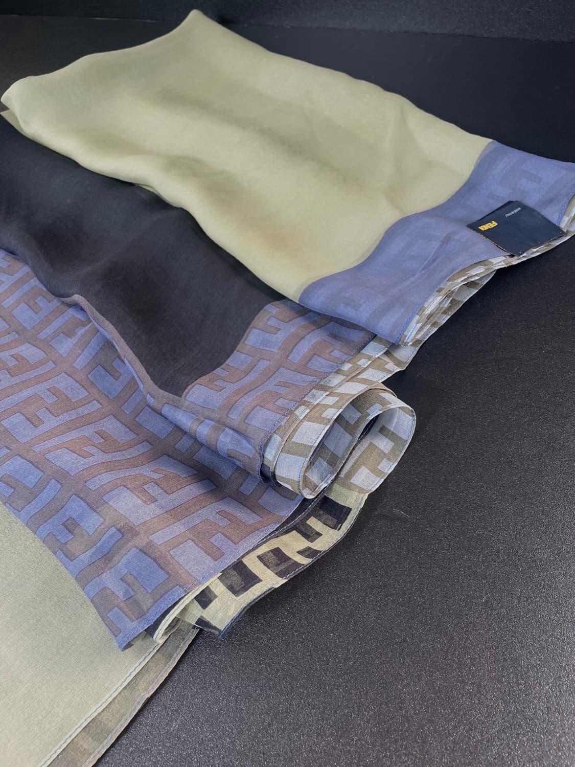 FENDI 펜디 FF로고 실크 스카프 상품이미지7